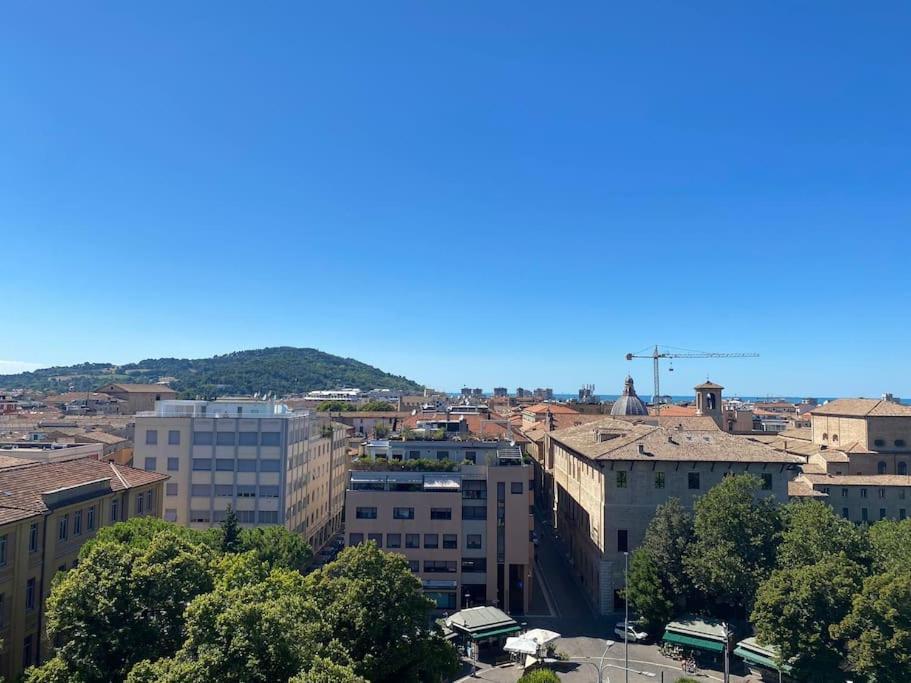 Matteotti28 Apartman Pesaro Kültér fotó