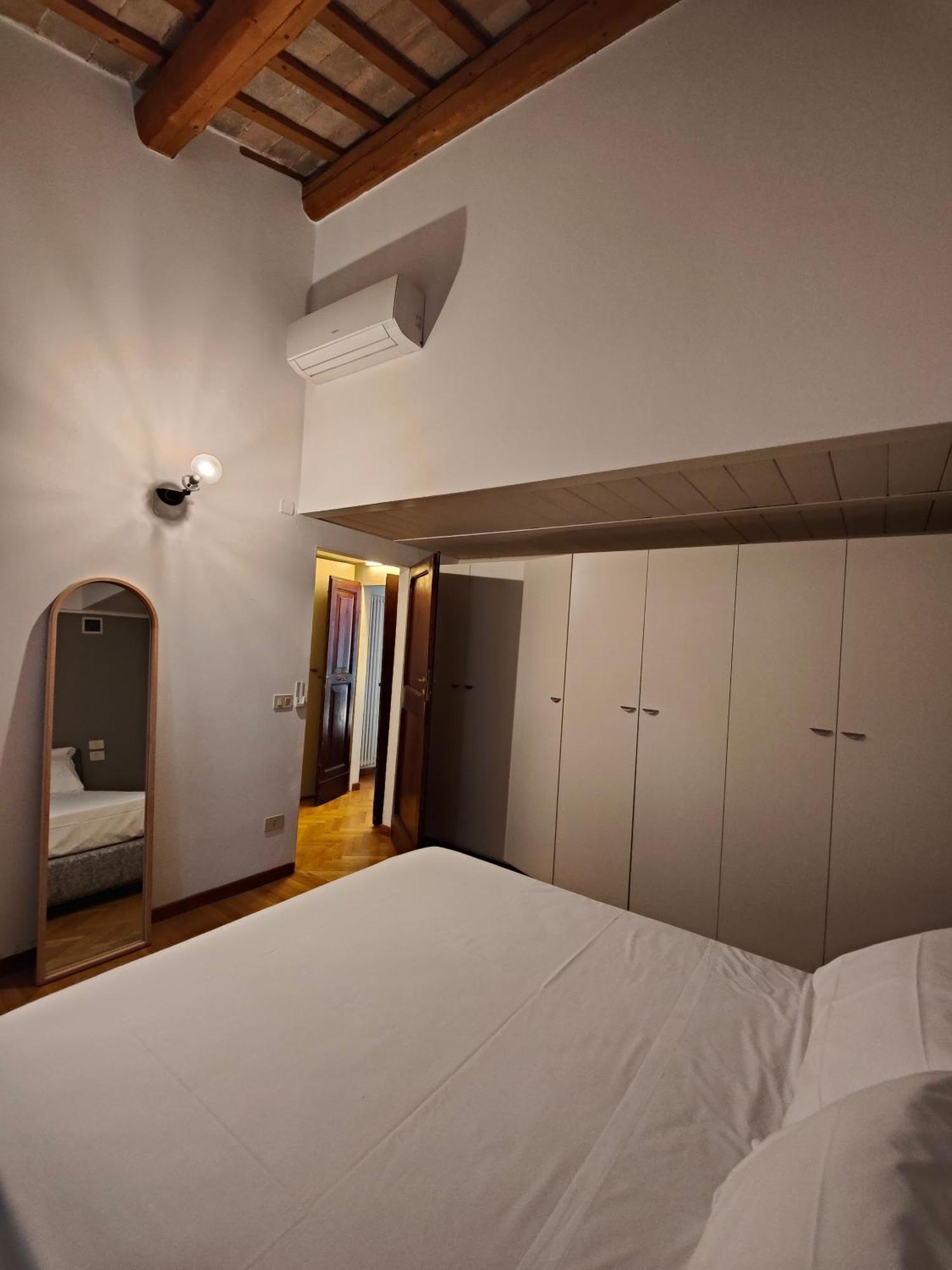 Matteotti28 Apartman Pesaro Kültér fotó